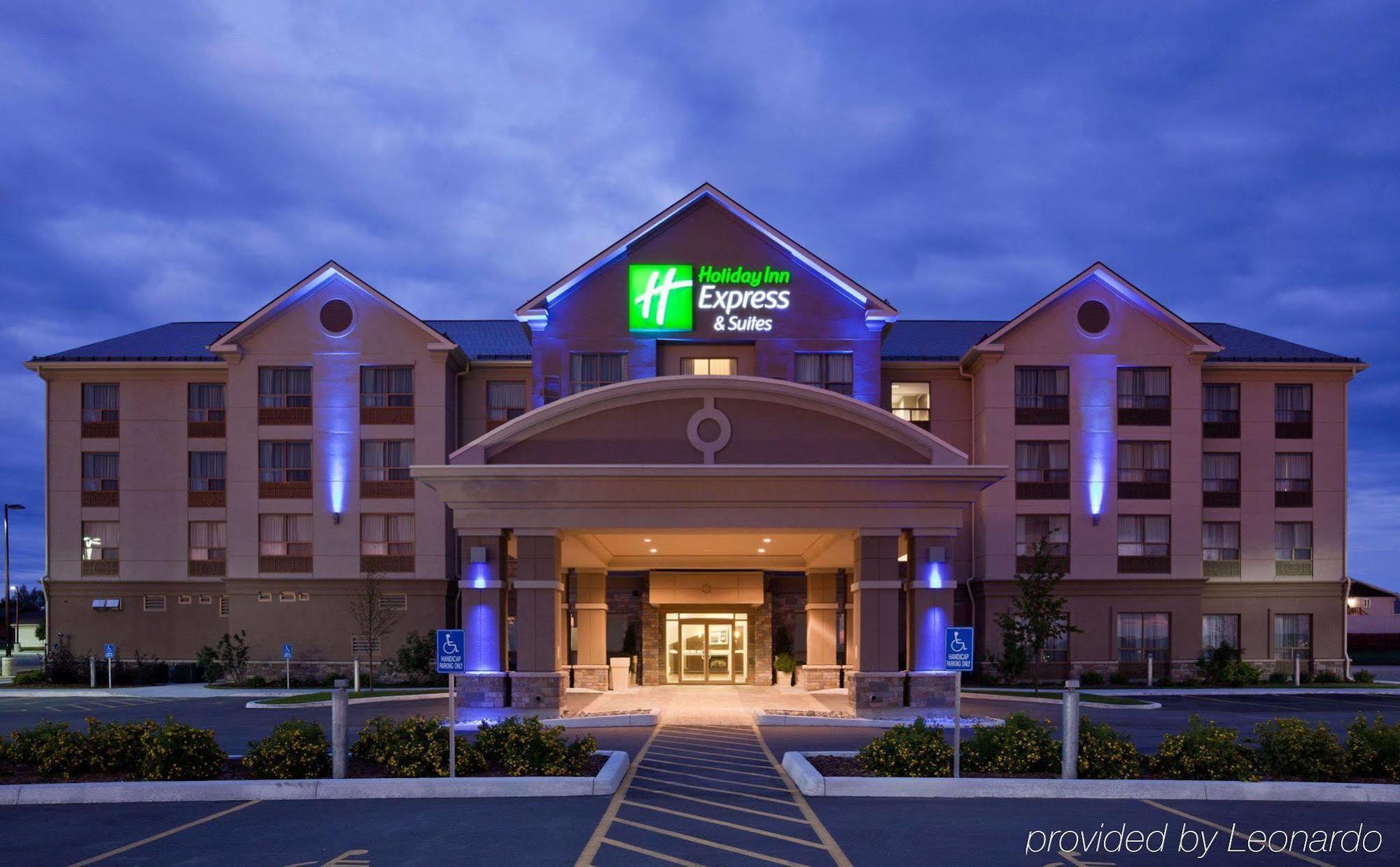 Holiday Inn Express & Suites New Liskeard Eksteriør billede