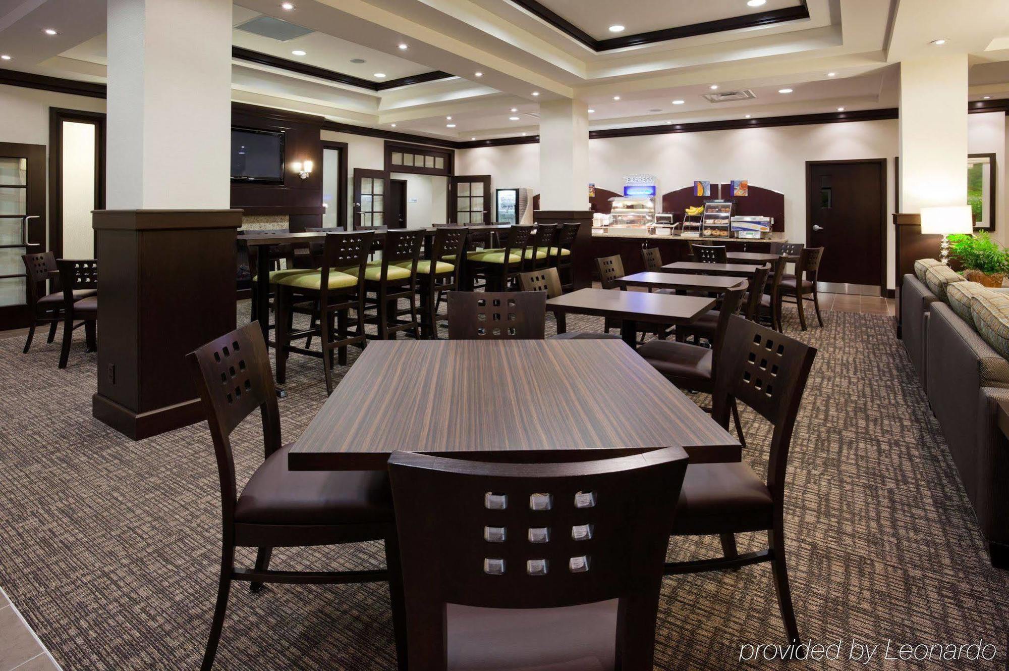 Holiday Inn Express & Suites New Liskeard Eksteriør billede