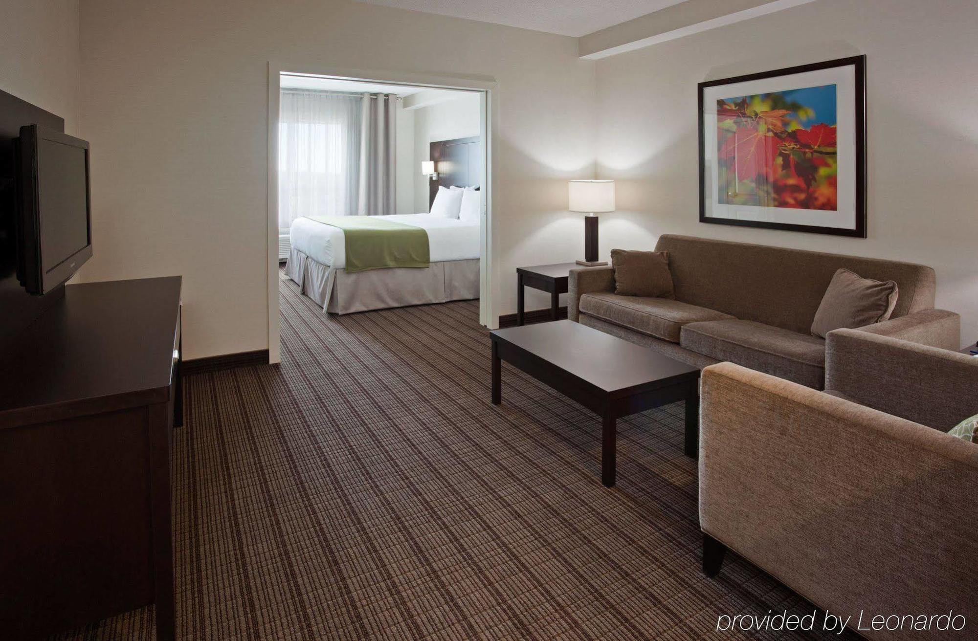 Holiday Inn Express & Suites New Liskeard Værelse billede
