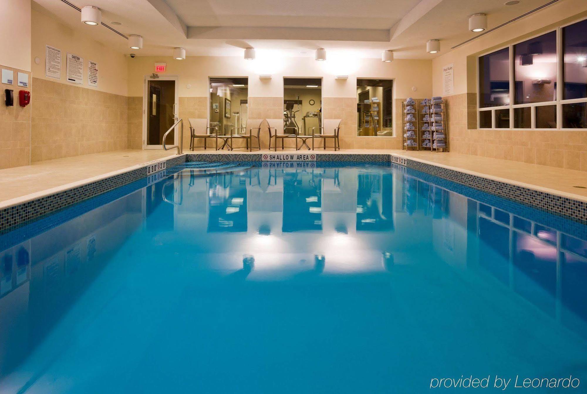 Holiday Inn Express & Suites New Liskeard Eksteriør billede