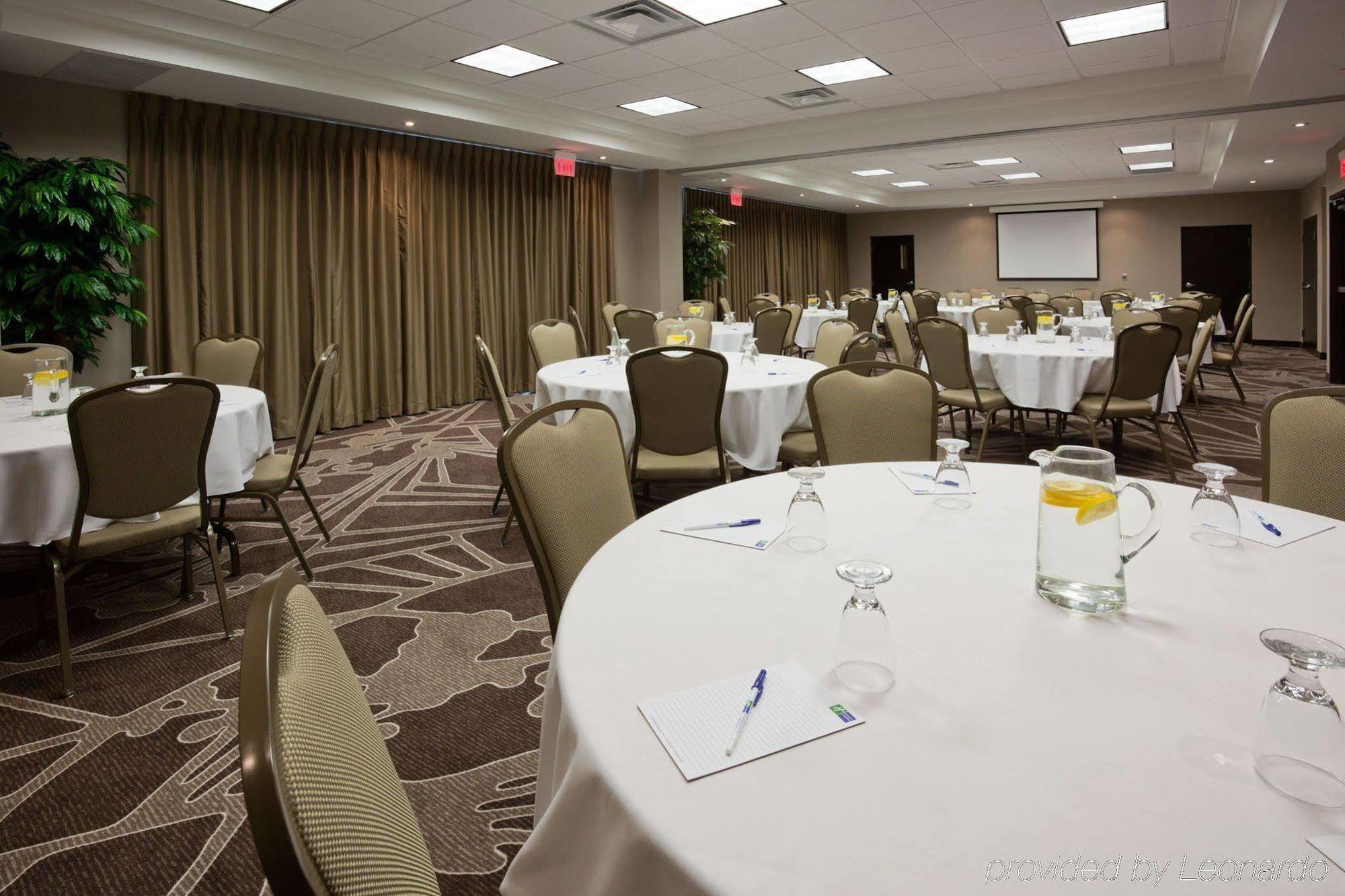 Holiday Inn Express & Suites New Liskeard Eksteriør billede